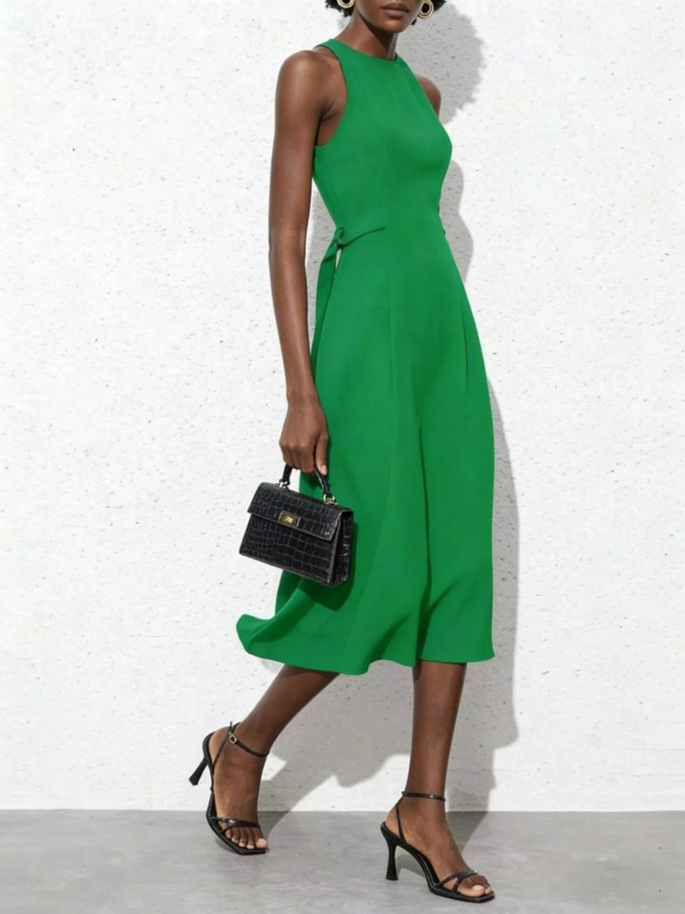 Hazel Blues® | Sleeveless Tie Waist Midi Dress