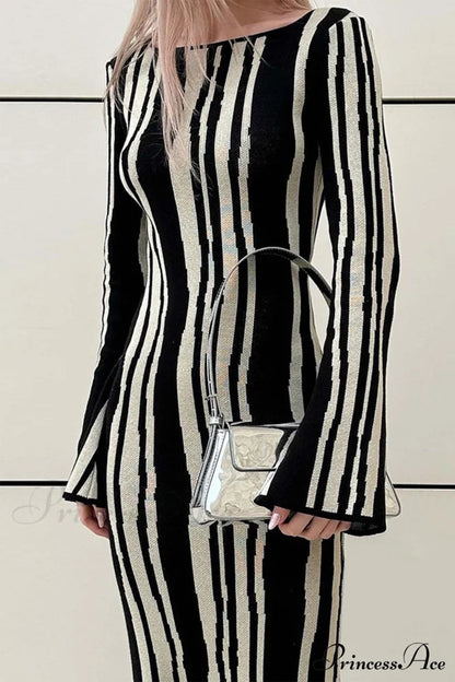 Long Sleeve Knitted Dress with Contrast Color